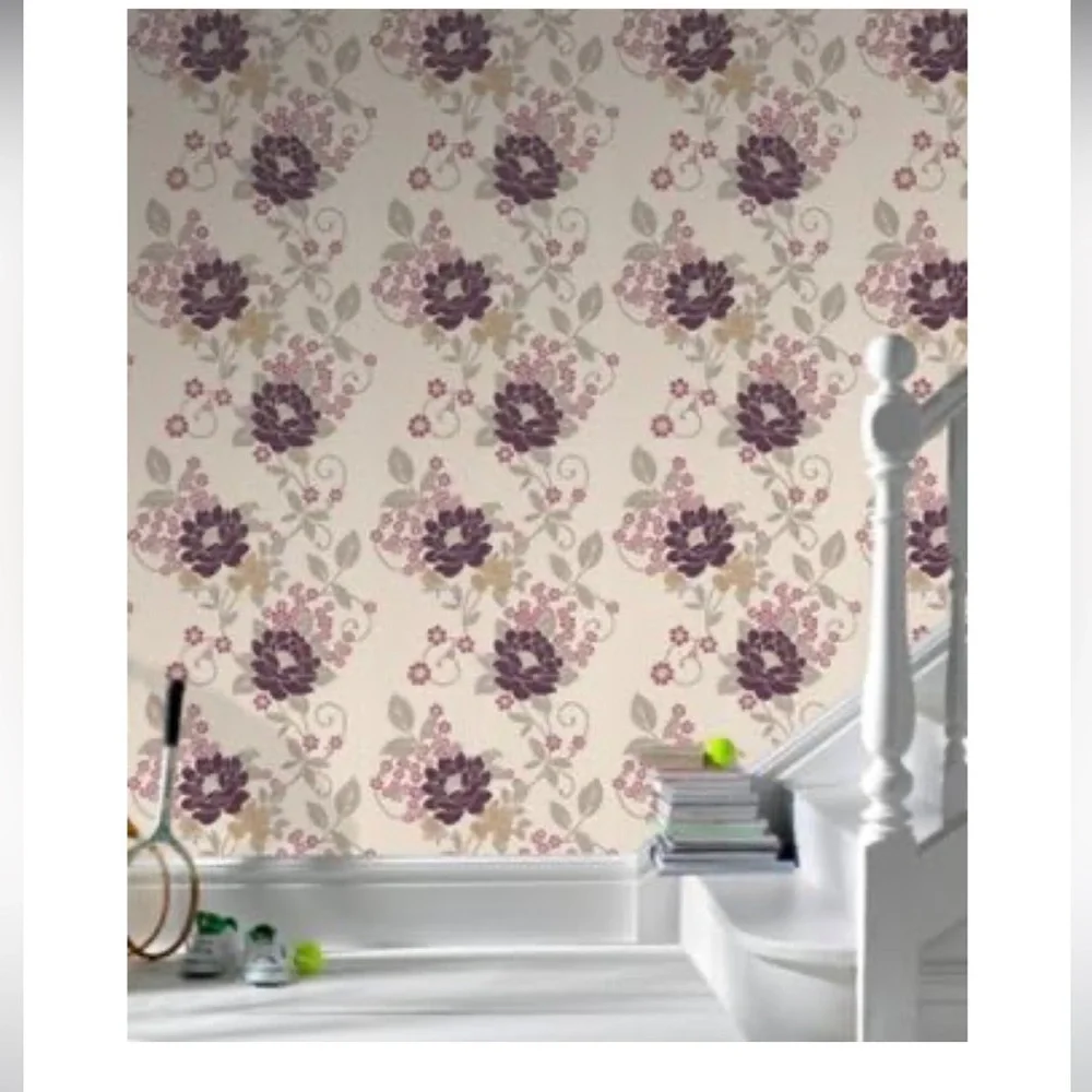 Laurence Llewelyn-Bowen Duchess Wallpaper - DUCHESS ~ PLUM/BBEIGE - 1 Roll